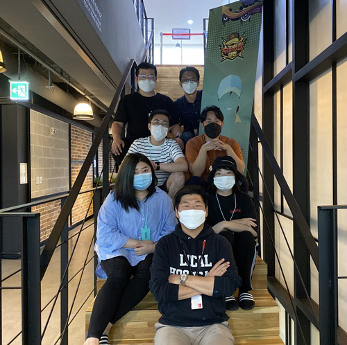 빅레이더 직원들(맨아래 장현석 대표)